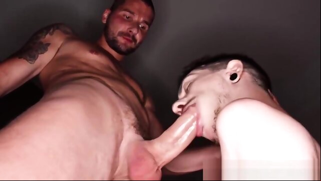 Ethan Metz and Alex Roman sex gay sex big cock